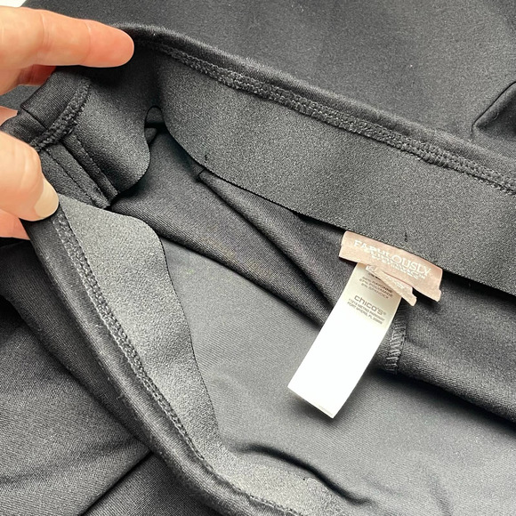 Chicos Fabulously Slimming Black Pants w Thick Elastic waistband 00 Short (SZ 2) - Picture 8 of 11